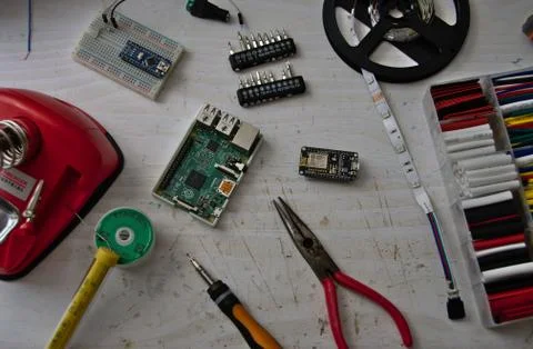 DIY Electronics 1 - Raspberry Pi, Arduino Nano, LED Strip, Soldering Foto stock