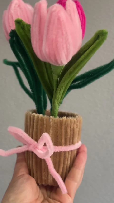 DIY Fluffy Tulips in a Pot: Chenille Stems Flower Review Stock Footage 332847428