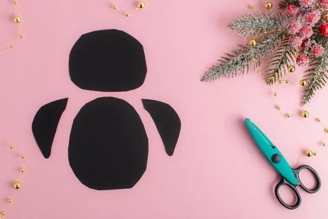 DIY. Step-by-step instructions for making a penguin out of paper. Step 1 Stock Photos