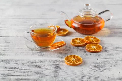 DIY winter composition with dried orange, tea glass Foto stock
