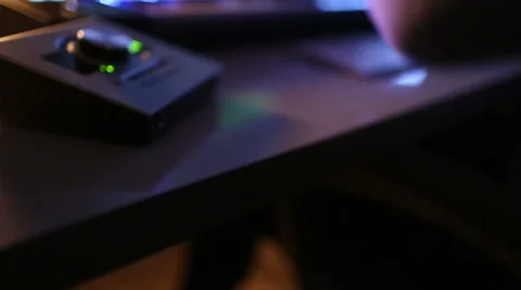 DJ Hand At  The Recording Studio Vidéo 60781784