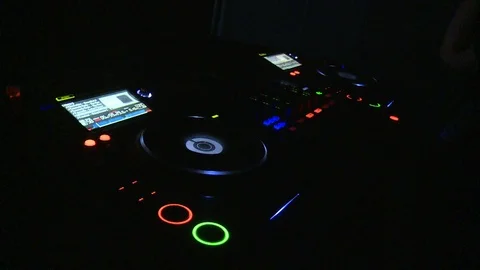 DJ party console 스톡 동영상 101385729