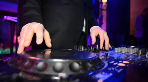 Dj playing turntables Stock Footage 41737153
