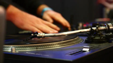DJ Spinning and Scratching. 스톡 동영상 32690223