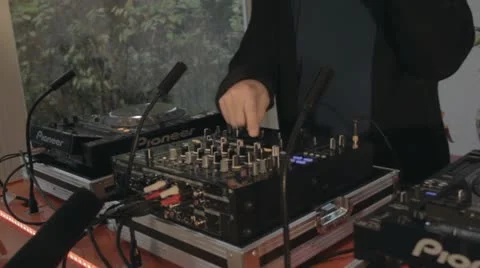 DJ tuning mixer 库存影片 21240799