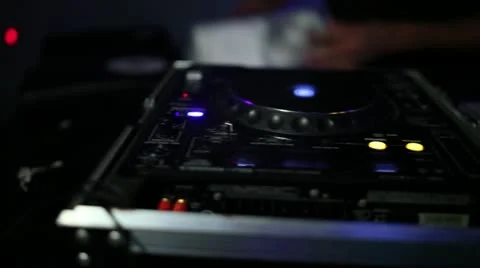 DJ Turn Table 2 Vídeos de archivo 21377848