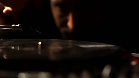 DJ using his turntable 스톡 동영상 43475539