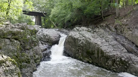 DJI going forward waterfall Vídeos de archivo 154867883