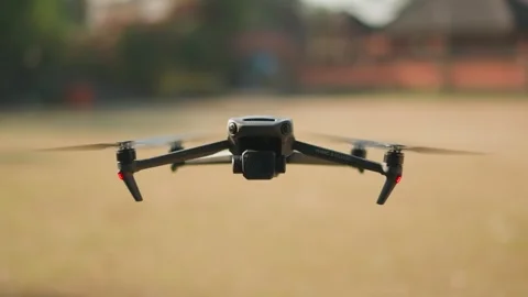 DJI mavic 3 classic Stock-Footage 252739935
