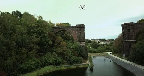 DJI Phantom 3 im Flug Stockbeeldmateriaal 94530204