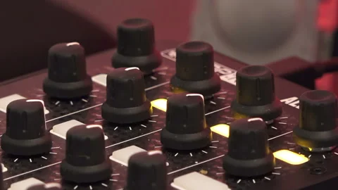 DJing Close-Ups Stockbeeldmateriaal 327231819