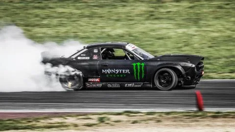 Dmitriy Illyuk in action during the Drift Kings International Series Stockfoto's