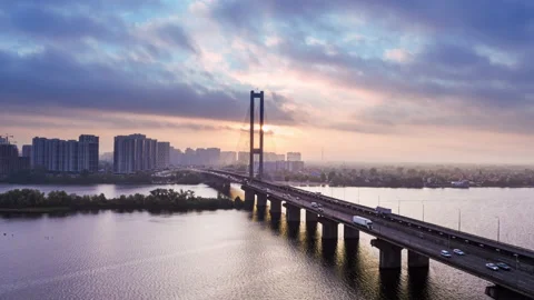 The Dnipro River Bridge Vídeos de archivo 221182414