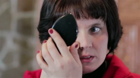 Do makeup on the face Stock Footage 58702684