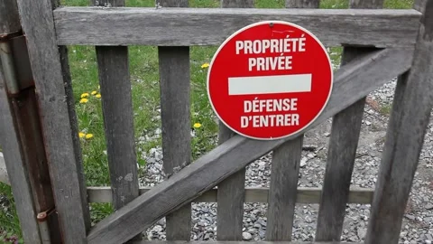 Do not enter Video stock 160466634
