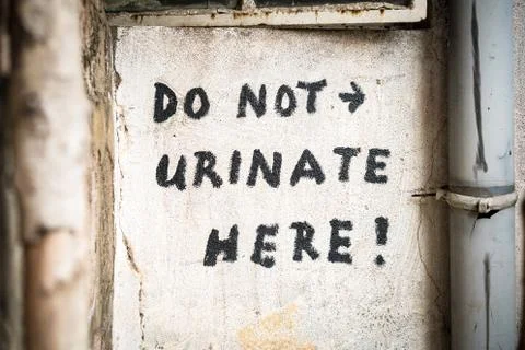 DO NOT URINATE HERE! Stock Photos