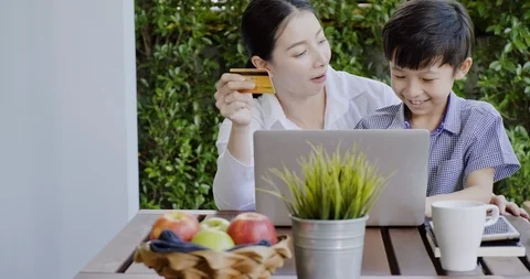 Do you know how to do online shopping. Stock Footage 120428163