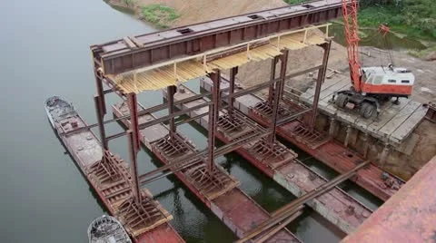 Dock. Resource extraction from the river Dnieper Video stock 10346085