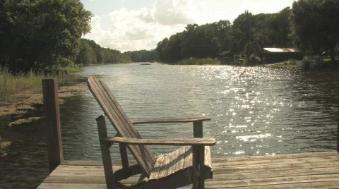 Dock on the River clip 2 Видео 483382