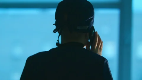 The docrtor surgeon quickly picks up the phone in the hospital Stock Footage 101011579