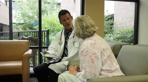 Doctor consulting a pateint Video stock 40763209
