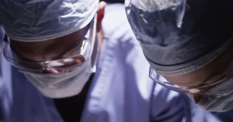 Doctor duo in the operation room Stock-Footage 59676869