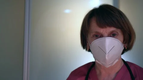 Doctor in mask Stock Footage 127796167