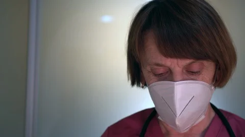 Doctor in mask Stock Footage 127798620