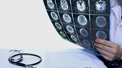 Doctor in office  Stockbeeldmateriaal 210169664