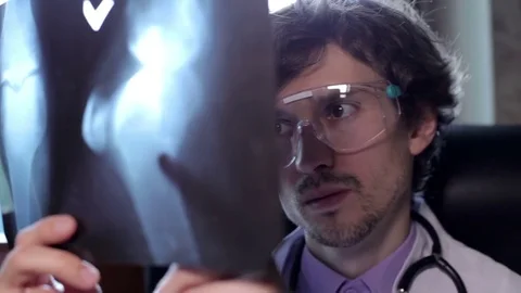 Doctor radiologist Stock Footage 82307588
