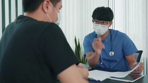 Doctor talking with patient. Stock Footage 171179187