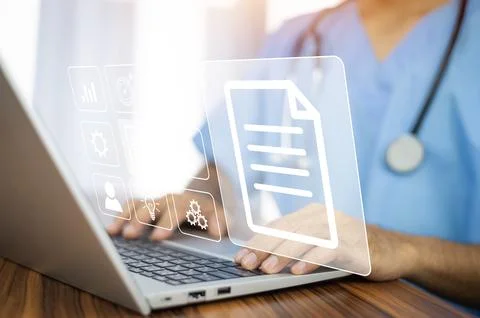 Doctor using computer working in hospital, Doctor using computer checking d.. Foto stock