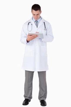 Doctor using touch screen computer Stockfoto's