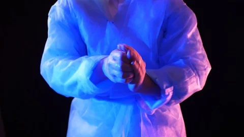 Doctor washes hands. Stock Footage 127062948