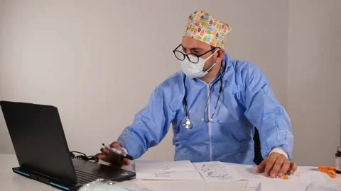 Doctor working with her computer Stock Footage 254435501