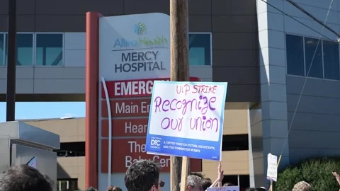 Doctors and hospice nurses strike at Allina Health's Mercy Hospital in Minnesota Stock Footage 345762932