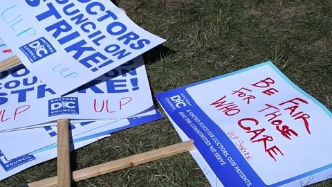 Doctors and hospice nurses strike at Allina Health's Mercy Hospital in Minnesota Stock Footage 345762971
