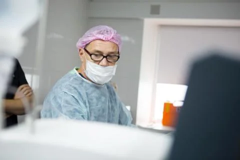 Doctors doing vein surgery procedure Foto stock