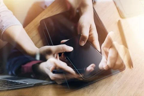 Document Businessman working modern computer Document Management System (DM.. 스톡 사진