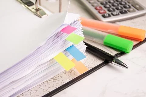 Document color graph sheet for presentation on room table at the office wit.. Foto stock
