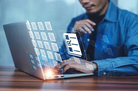 Document management concept with icons on virtual screen, ERP Document Mana.. Foto stock