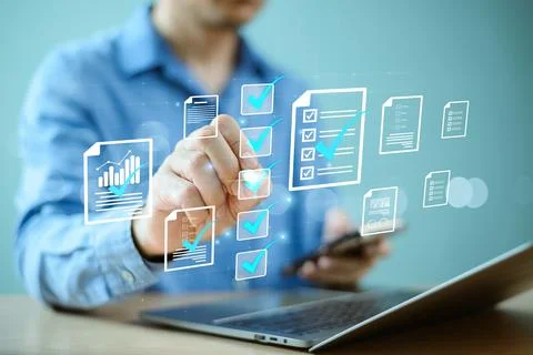 Document management system concept. Business performance evaluate checklist r Foto stock