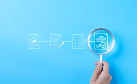 Document review process and quality control concept. Foto stock