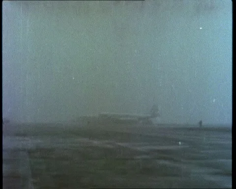 Documentary about smog, various shots of The Great Smog of London, UK 1975 Video stock 142216426