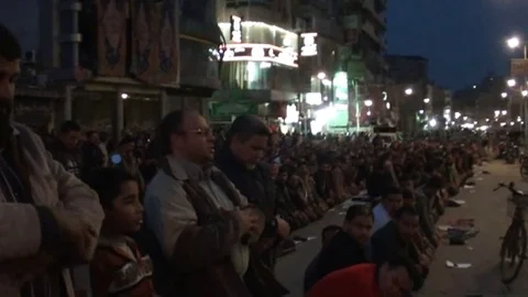 Documenting public protests in Tahrir Square against injustice Video stock 114806056