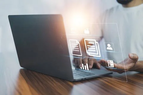 Documents management information system concept, Businessman using compute... Foto stock