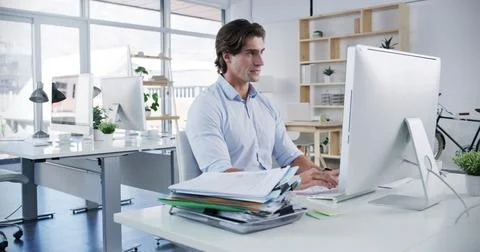 Documents, office and businessman on computer for online project, website and Stock-Fotos