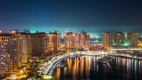DOHA, QATAR - OCT 25, 2024: Night lights spotlight the waterfront and skyline Video stock 289836978