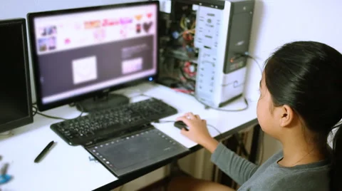 Doing home work by computer Vídeo Stock 56649114