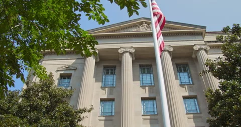 The DOJ Building in Washington D.C. Columns and American Flag Vídeo Stock 138831544